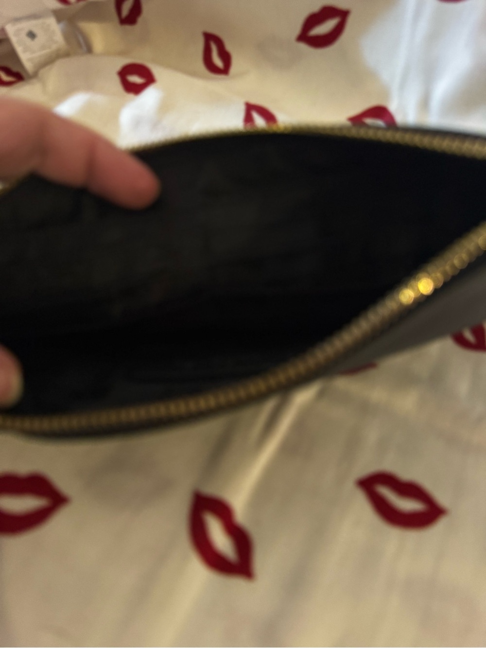 NWOT Michael Kors large black wristlet pebble Leather with Gold Logo. Classic . - Picture 10 of 10